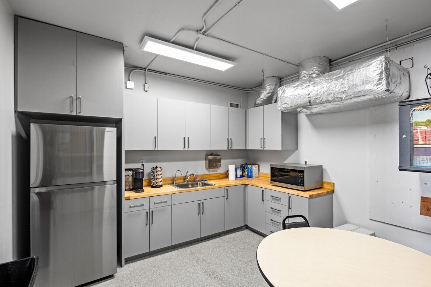 Detail Gallery Image 11 of 29 For 65 Winslow, Redwood City,  CA 94063 - – Beds | – Baths