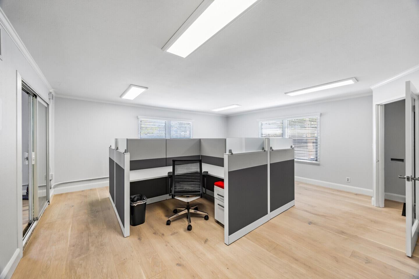 Detail Gallery Image 17 of 29 For 65 Winslow, Redwood City,  CA 94063 - – Beds | – Baths