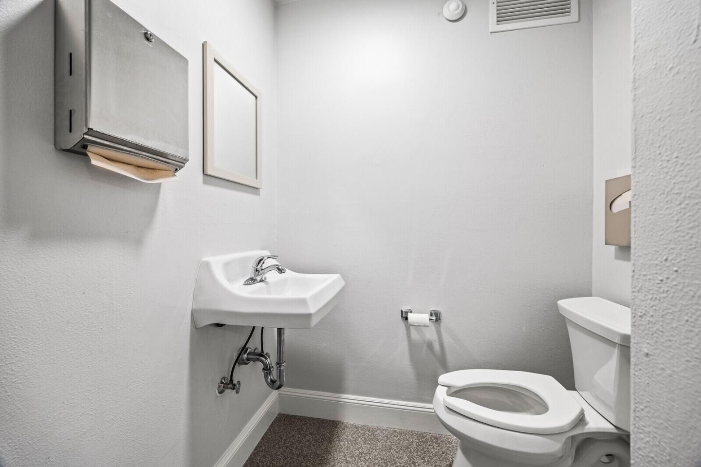 Detail Gallery Image 19 of 29 For 65 Winslow, Redwood City,  CA 94063 - – Beds | – Baths