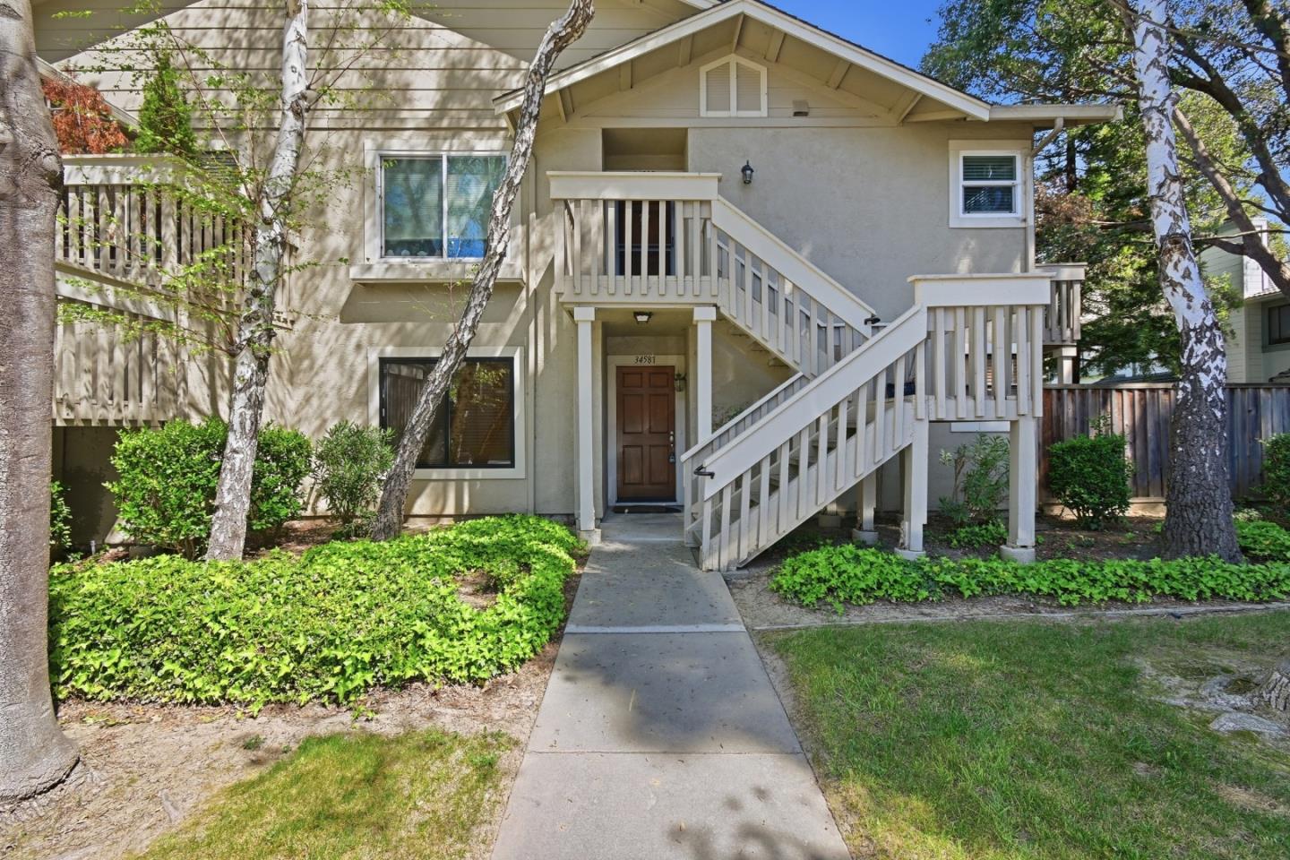 Front Image Thumbnail for ML82036757