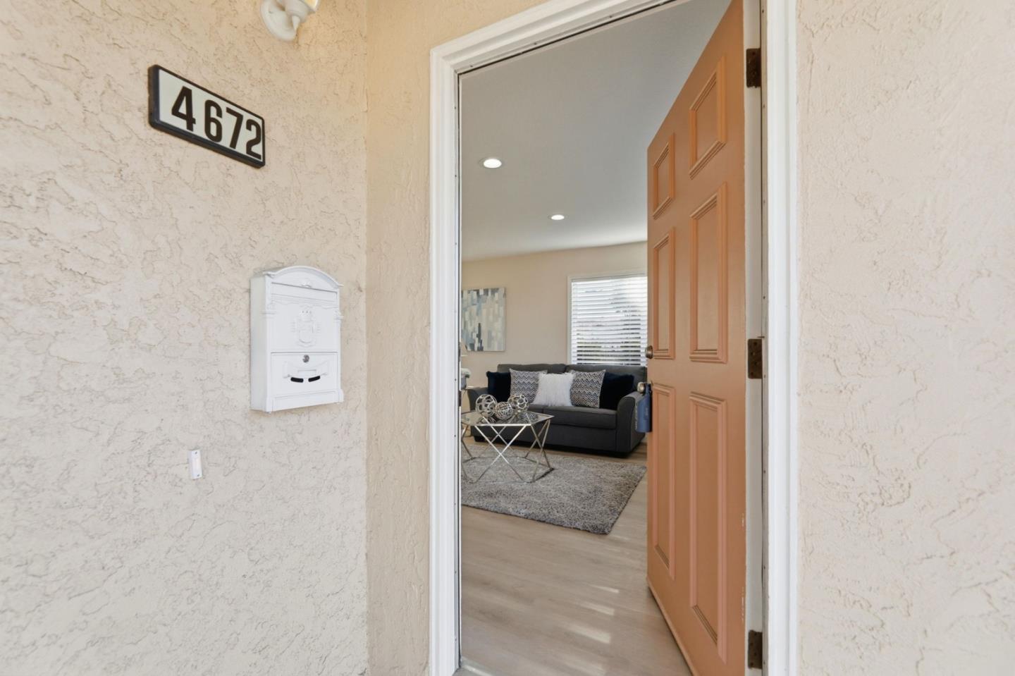 Detail Gallery Image 3 of 20 For 4672 Cerritos Ave, Fremont,  CA 94536 - 3 Beds | 1 Baths