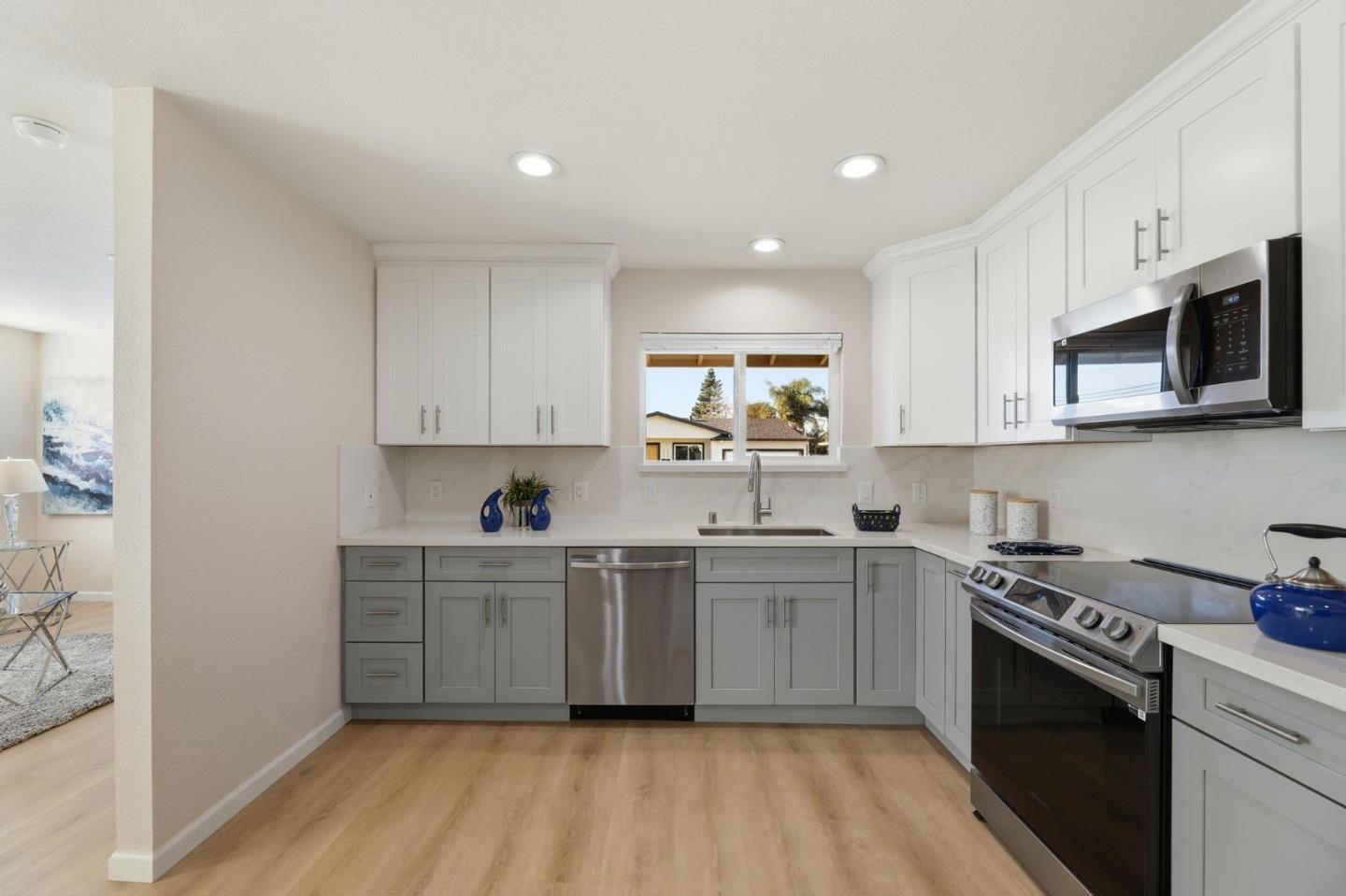 Detail Gallery Image 8 of 20 For 4672 Cerritos Ave, Fremont,  CA 94536 - 3 Beds | 1 Baths