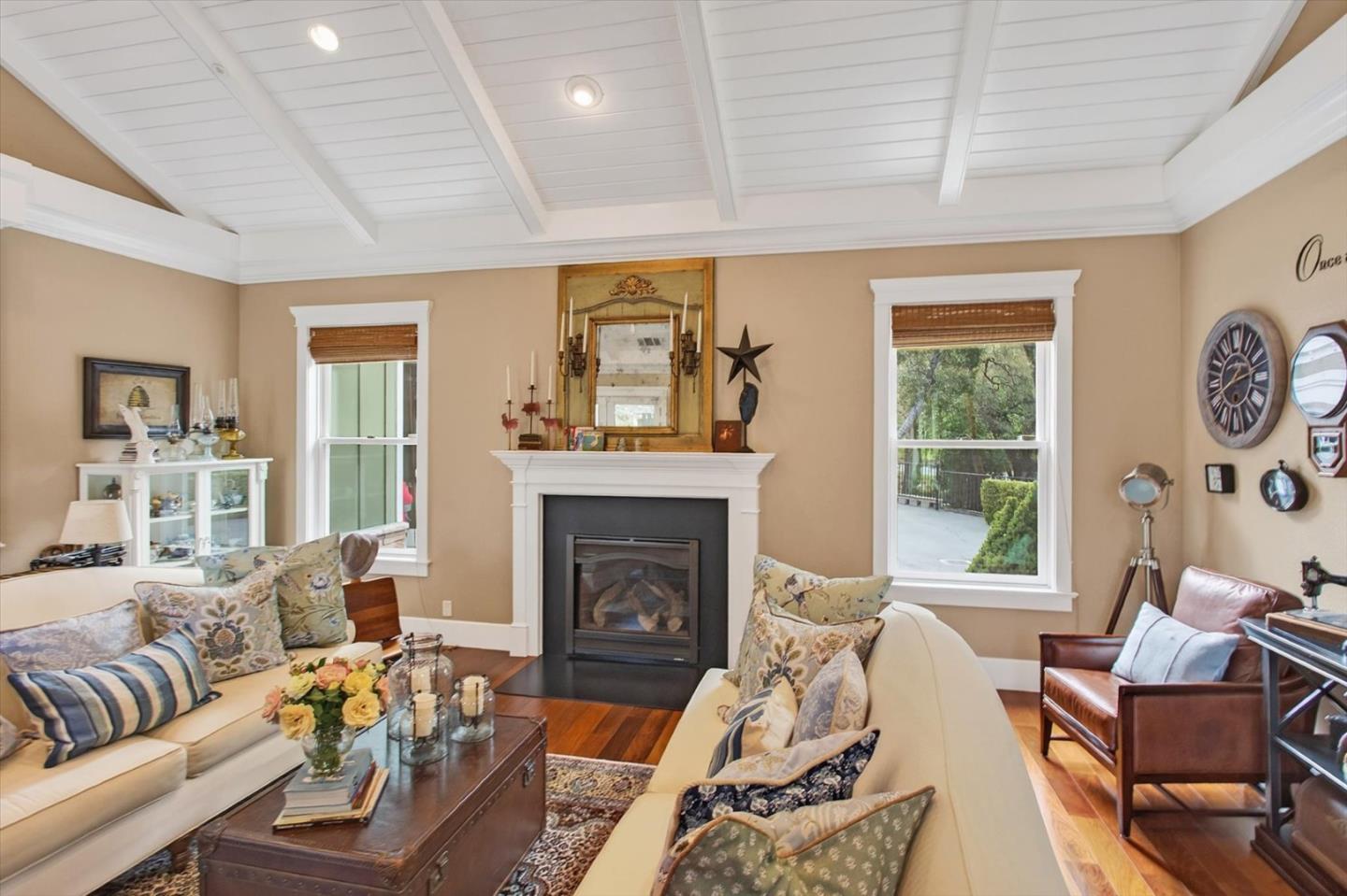 Detail Gallery Image 10 of 62 For 18355 Idylwild Rd, Los Gatos,  CA 95033 - 4 Beds | 3 Baths