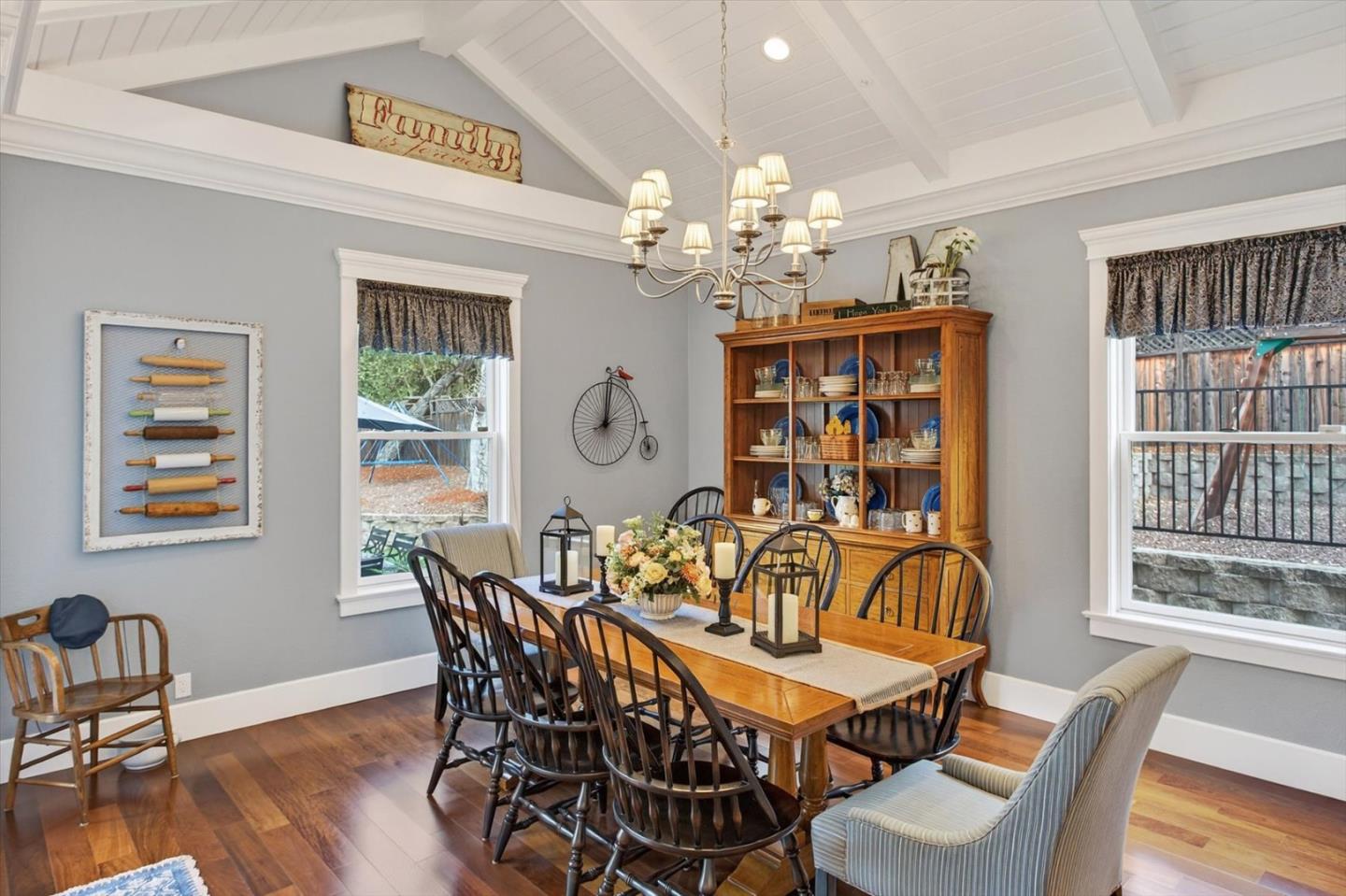 Detail Gallery Image 14 of 62 For 18355 Idylwild Rd, Los Gatos,  CA 95033 - 4 Beds | 3 Baths