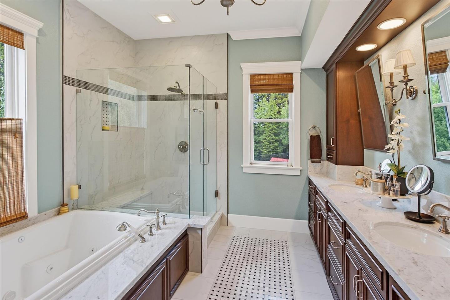 Detail Gallery Image 17 of 62 For 18355 Idylwild Rd, Los Gatos,  CA 95033 - 4 Beds | 3 Baths