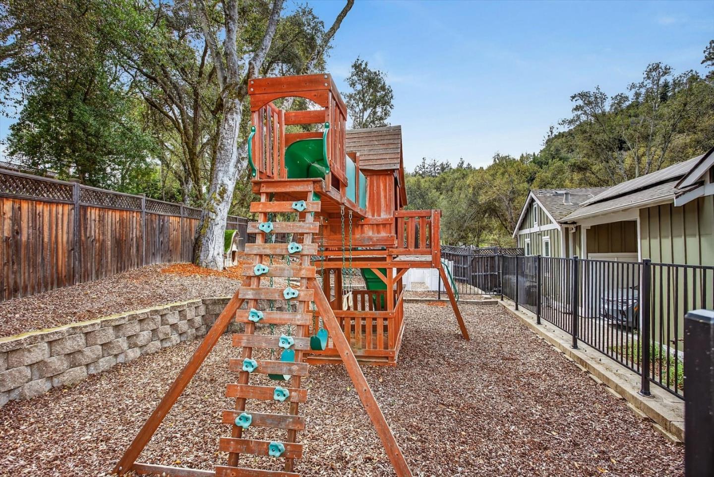 Detail Gallery Image 36 of 62 For 18355 Idylwild Rd, Los Gatos,  CA 95033 - 4 Beds | 3 Baths