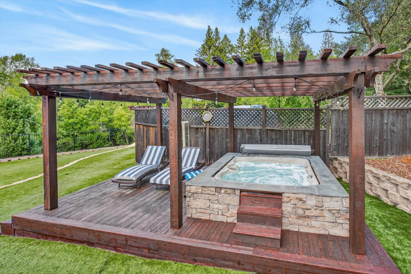 Detail Gallery Image 38 of 62 For 18355 Idylwild Rd, Los Gatos,  CA 95033 - 4 Beds | 3 Baths