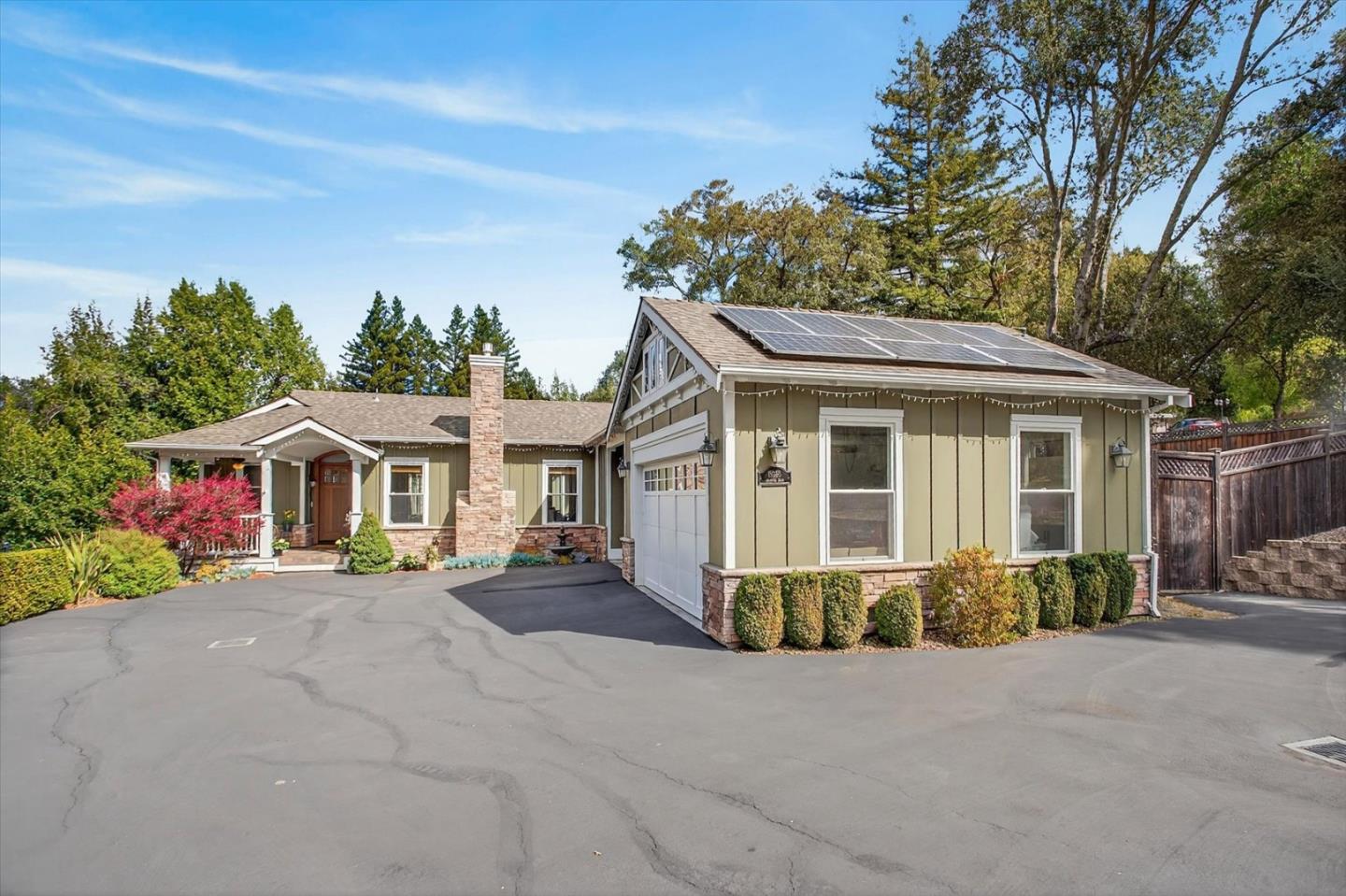 Detail Gallery Image 4 of 62 For 18355 Idylwild Rd, Los Gatos,  CA 95033 - 4 Beds | 3 Baths