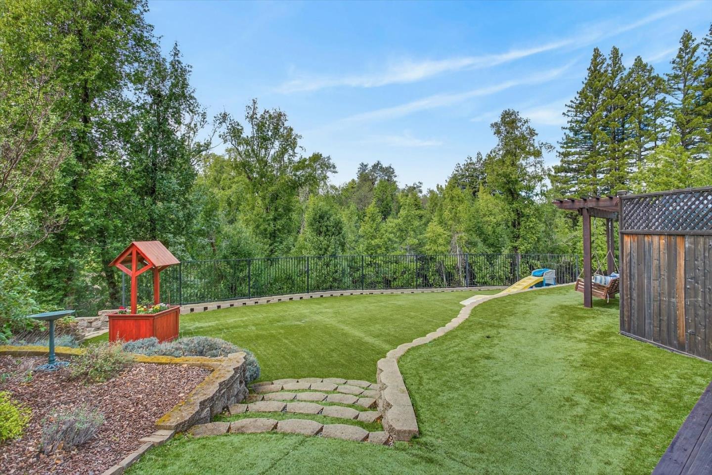 Detail Gallery Image 40 of 62 For 18355 Idylwild Rd, Los Gatos,  CA 95033 - 4 Beds | 3 Baths