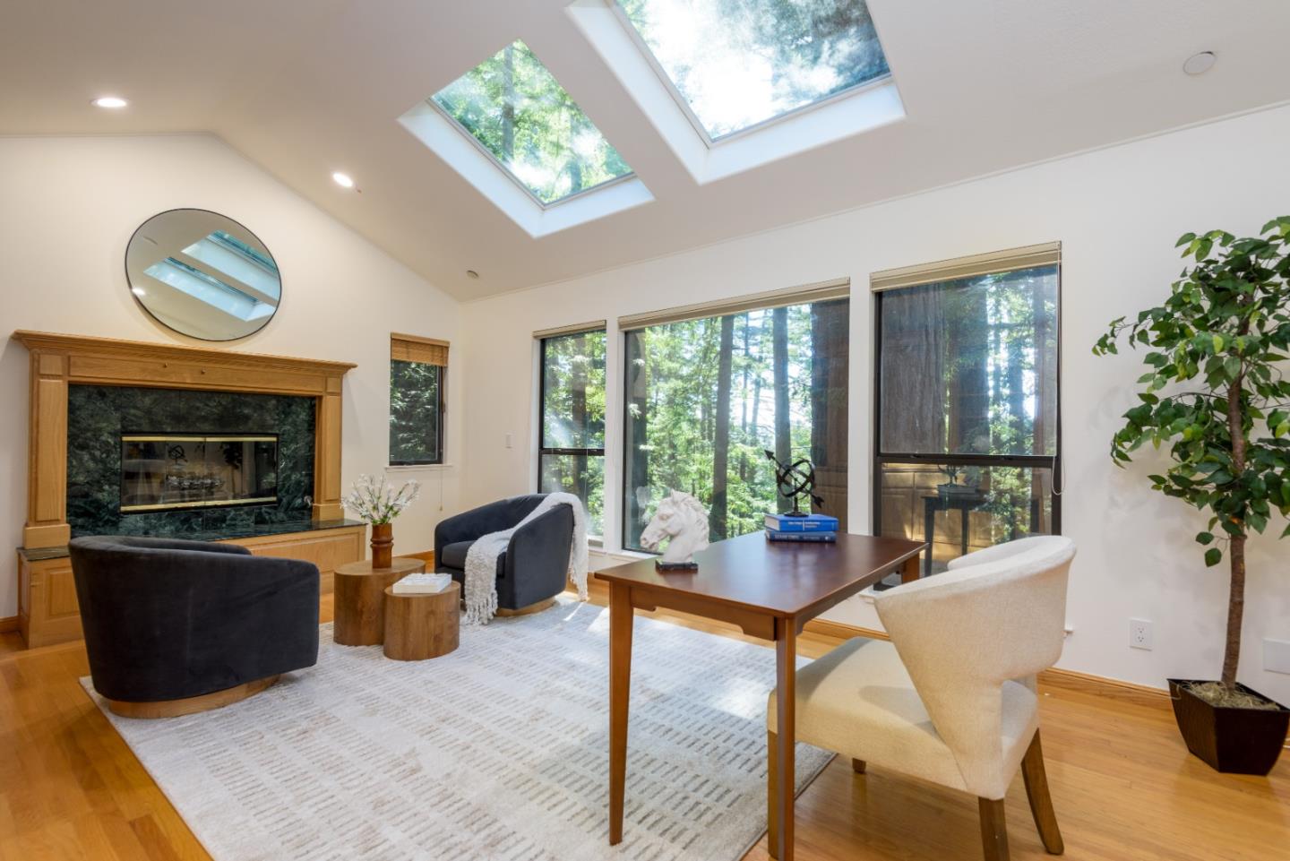 Detail Gallery Image 26 of 36 For 6 Megans Ln, Woodside,  CA 94062 - 4 Beds | 4 Baths