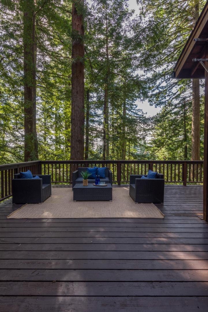 Detail Gallery Image 32 of 36 For 6 Megans Ln, Woodside,  CA 94062 - 4 Beds | 4 Baths