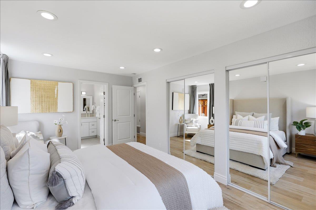 Detail Gallery Image 25 of 44 For 884 Hollenbeck, Sunnyvale,  CA 94087 - 3 Beds | 2 Baths