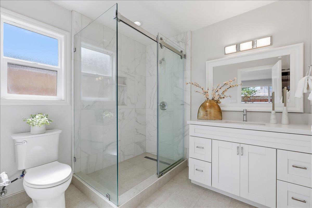 Detail Gallery Image 26 of 44 For 884 Hollenbeck, Sunnyvale,  CA 94087 - 3 Beds | 2 Baths