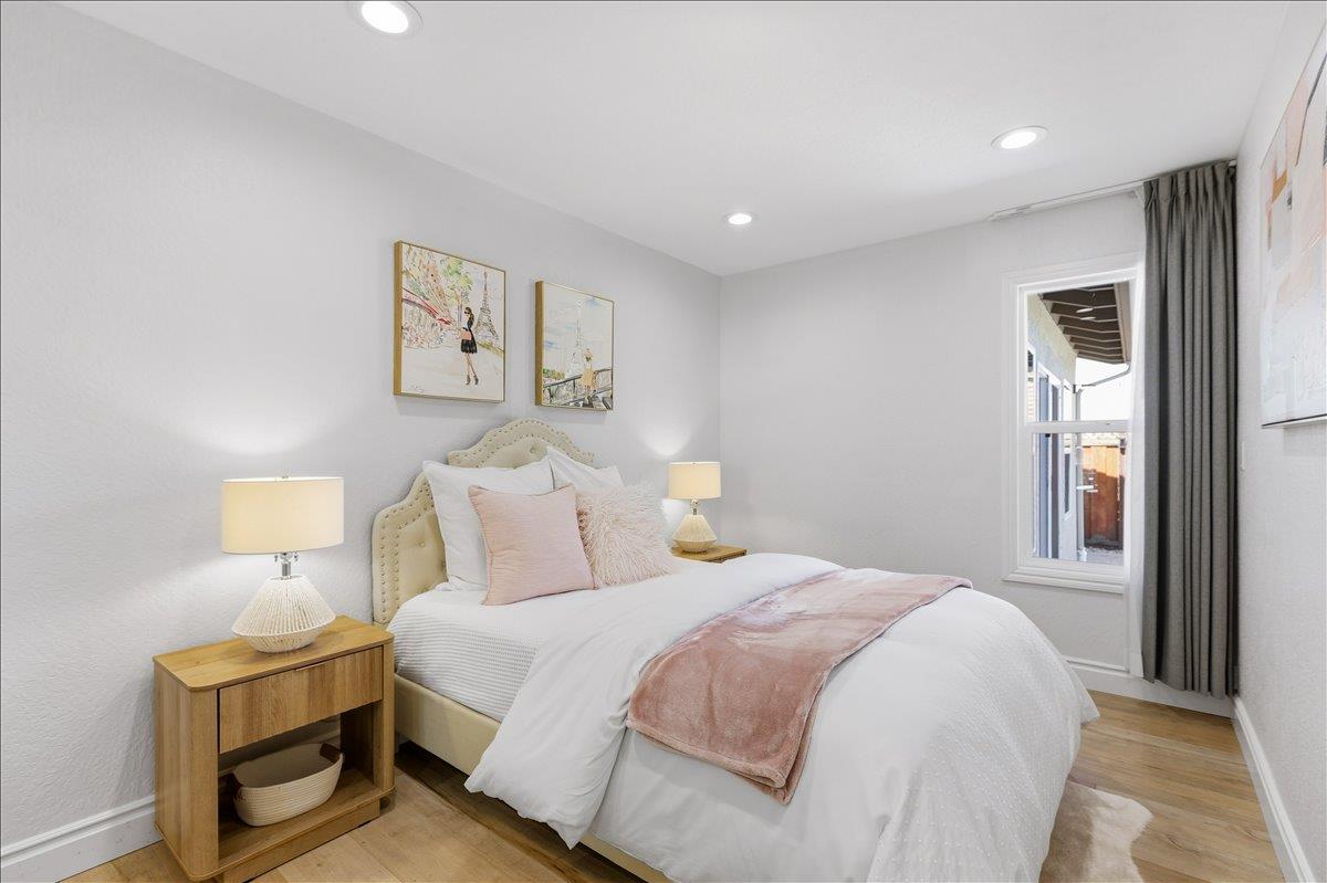 Detail Gallery Image 27 of 44 For 884 Hollenbeck, Sunnyvale,  CA 94087 - 3 Beds | 2 Baths