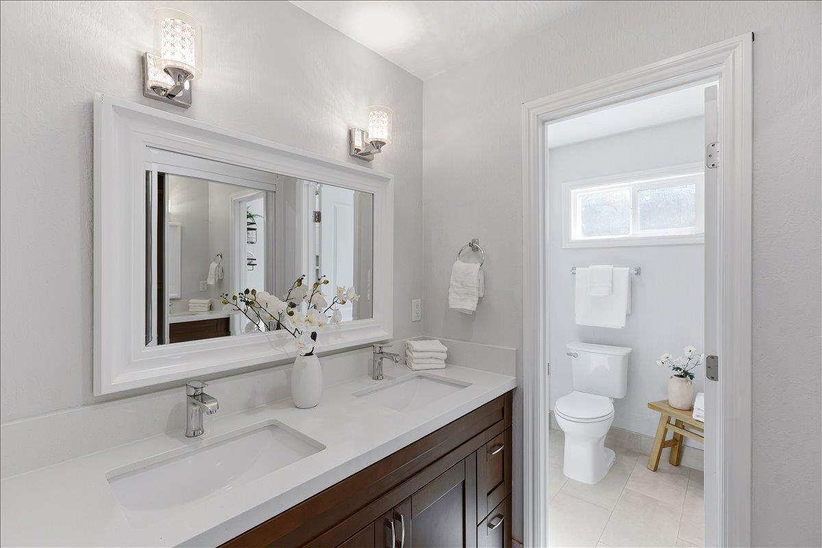 Detail Gallery Image 31 of 44 For 884 Hollenbeck, Sunnyvale,  CA 94087 - 3 Beds | 2 Baths