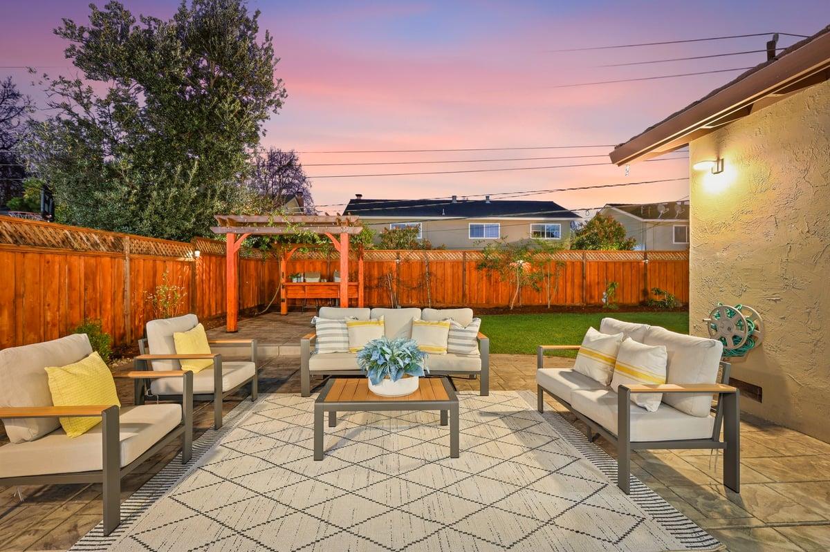 Detail Gallery Image 41 of 44 For 884 Hollenbeck, Sunnyvale,  CA 94087 - 3 Beds | 2 Baths