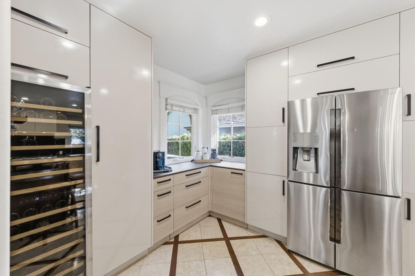 Detail Gallery Image 22 of 56 For 926 Rosewood Ave, San Carlos,  CA 94070 - 4 Beds | 2/1 Baths