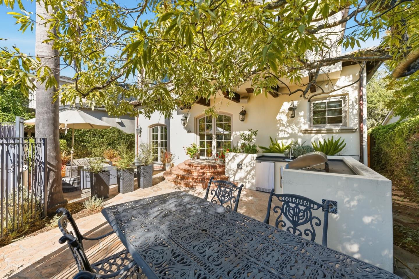 Detail Gallery Image 51 of 56 For 926 Rosewood Ave, San Carlos,  CA 94070 - 4 Beds | 2/1 Baths