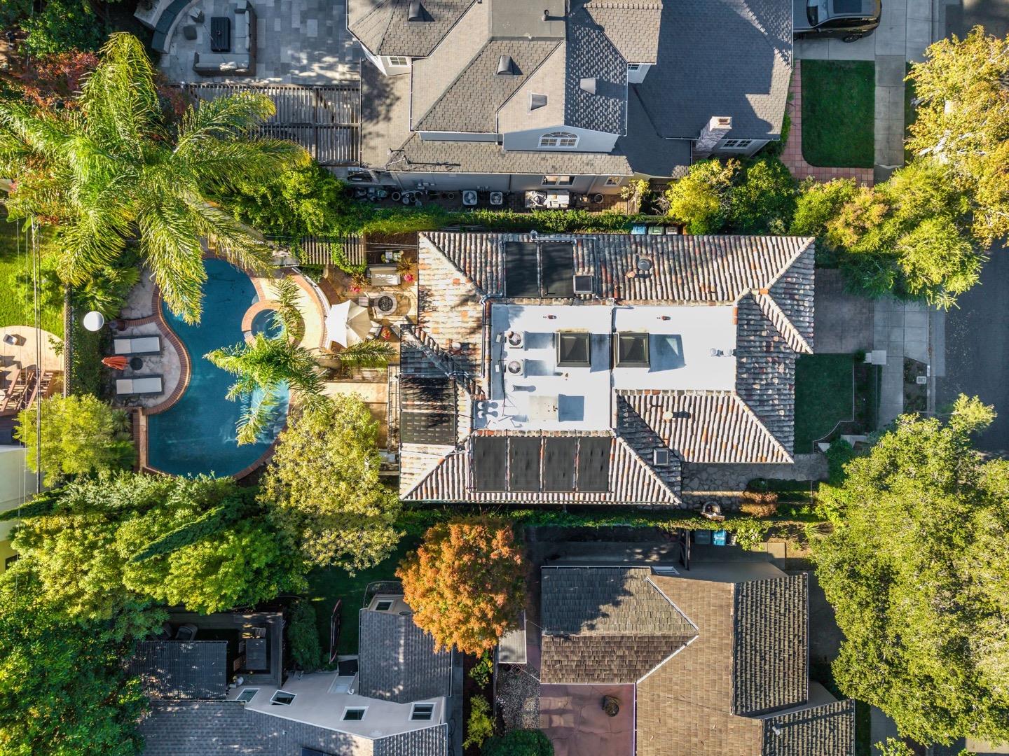 Detail Gallery Image 52 of 56 For 926 Rosewood Ave, San Carlos,  CA 94070 - 4 Beds | 2/1 Baths