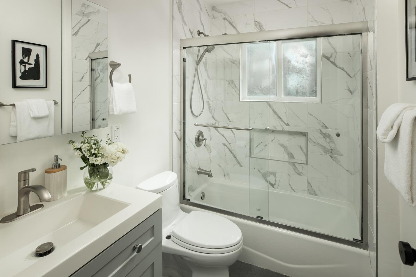 Detail Gallery Image 9 of 12 For 2036 Barney Ave, Menlo Park,  CA 94025 - 3 Beds | 1 Baths