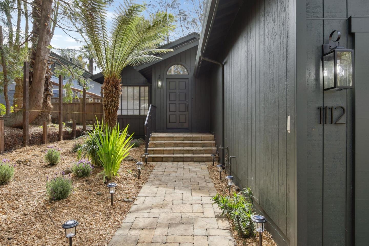 Detail Gallery Image 2 of 76 For 1112 Crescent St, Montara,  CA 94037 - 3 Beds | 2 Baths