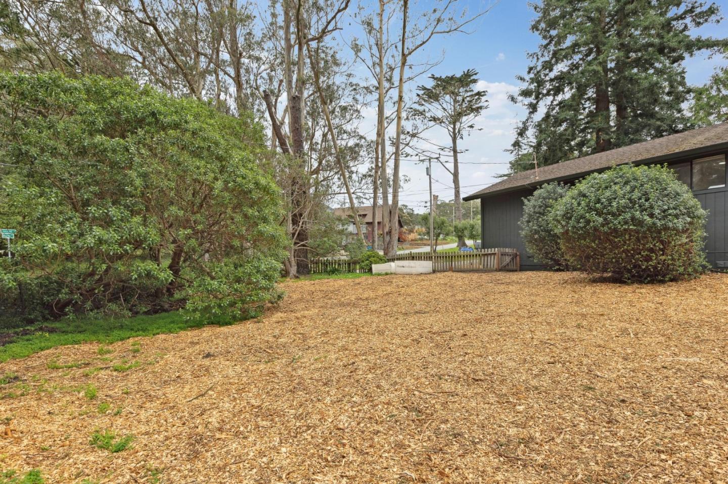 Detail Gallery Image 68 of 76 For 1112 Crescent St, Montara,  CA 94037 - 3 Beds | 2 Baths