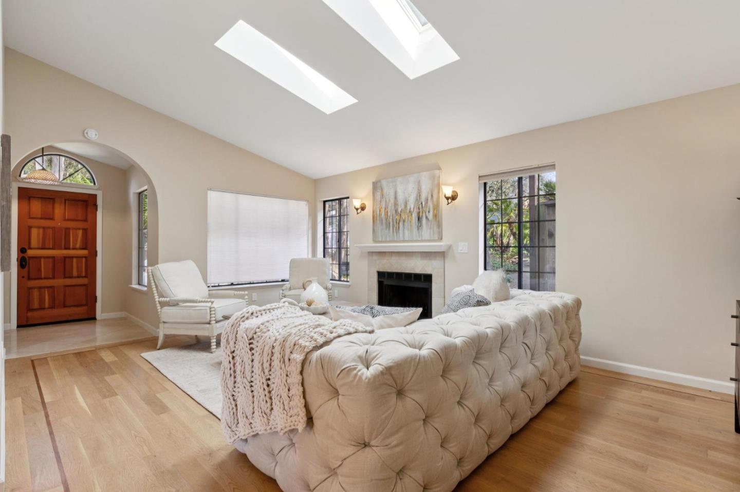 Detail Gallery Image 8 of 76 For 1112 Crescent St, Montara,  CA 94037 - 3 Beds | 2 Baths