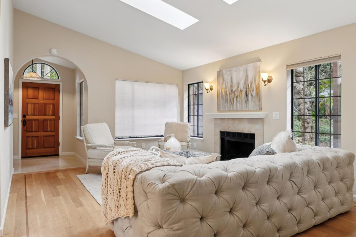 Detail Gallery Image 9 of 76 For 1112 Crescent St, Montara,  CA 94037 - 3 Beds | 2 Baths