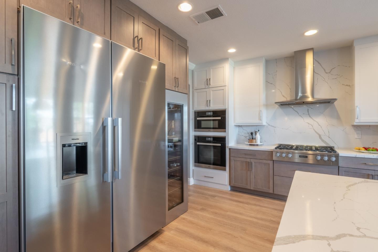 Detail Gallery Image 10 of 47 For 4460 Ocean Heights Ct, Seaside,  CA 93955 - 5 Beds | 3 Baths