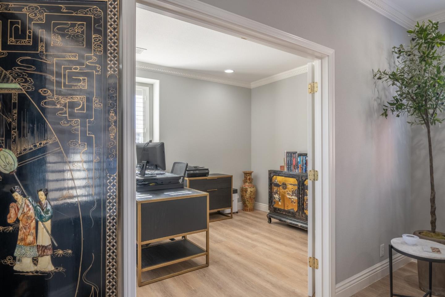 Detail Gallery Image 17 of 47 For 4460 Ocean Heights Ct, Seaside,  CA 93955 - 5 Beds | 3 Baths