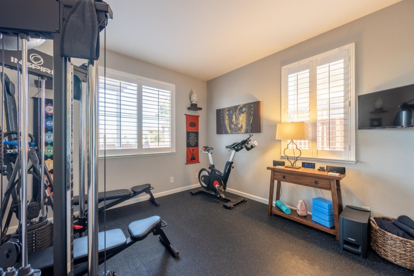 Detail Gallery Image 21 of 47 For 4460 Ocean Heights Ct, Seaside,  CA 93955 - 5 Beds | 3 Baths