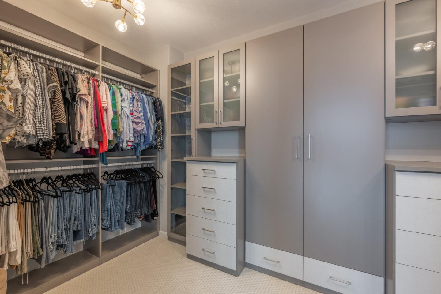 Detail Gallery Image 27 of 47 For 4460 Ocean Heights Ct, Seaside,  CA 93955 - 5 Beds | 3 Baths