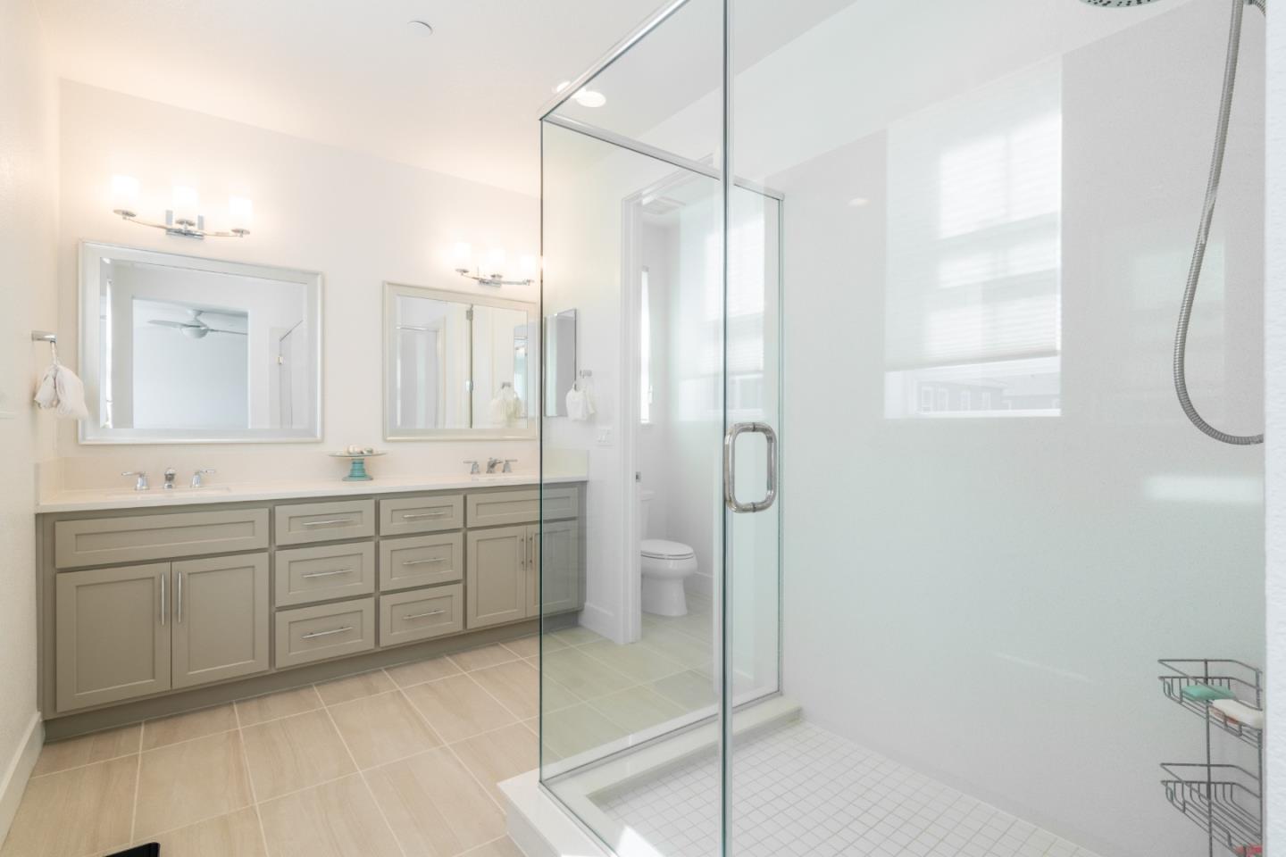 Detail Gallery Image 19 of 28 For 2773 Telegraph Blvd, Marina,  CA 93933 - 3 Beds | 2/1 Baths