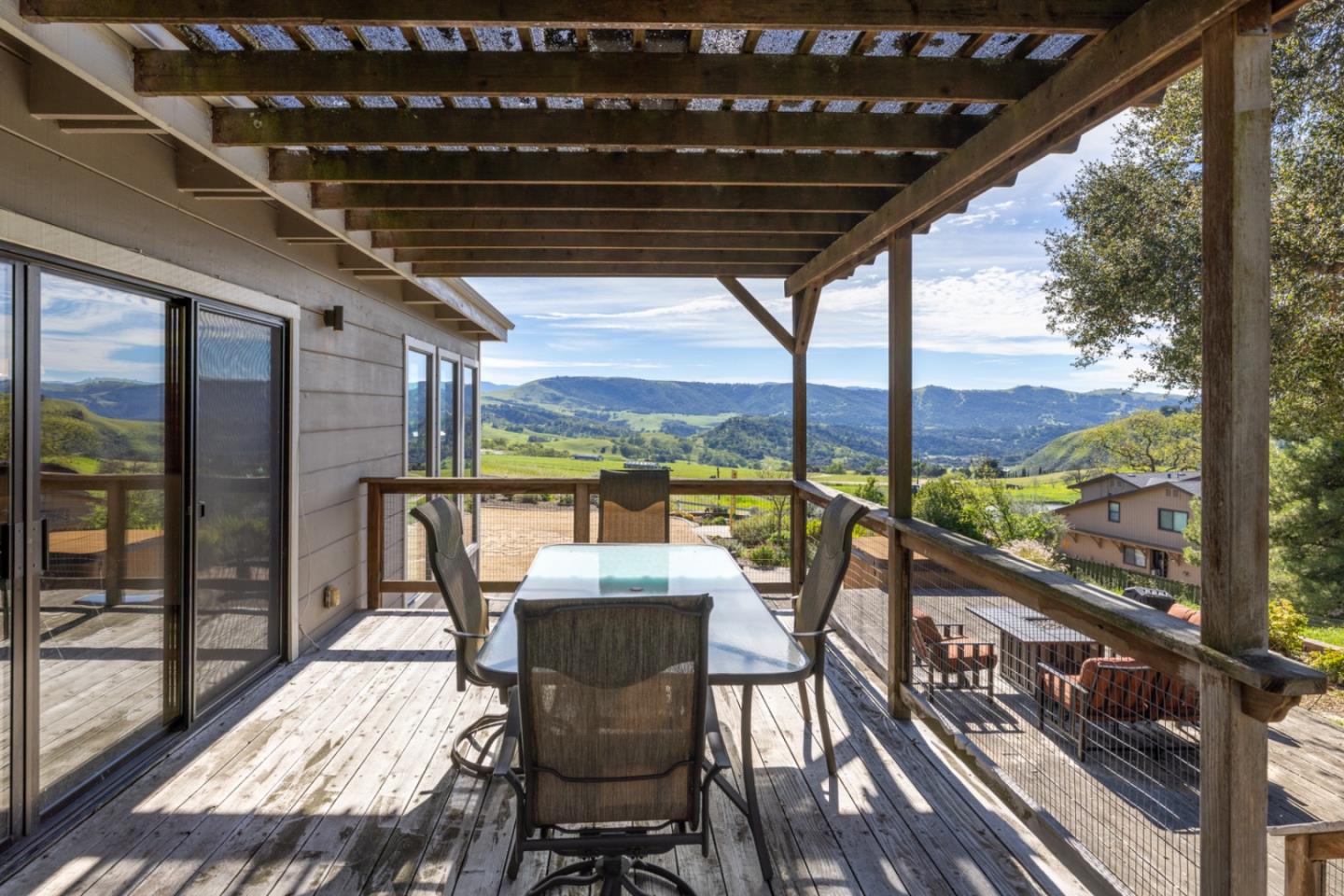 Detail Gallery Image 49 of 69 For 26470 Tierra Vista Ln, Salinas,  CA 93908 - 4 Beds | 4 Baths