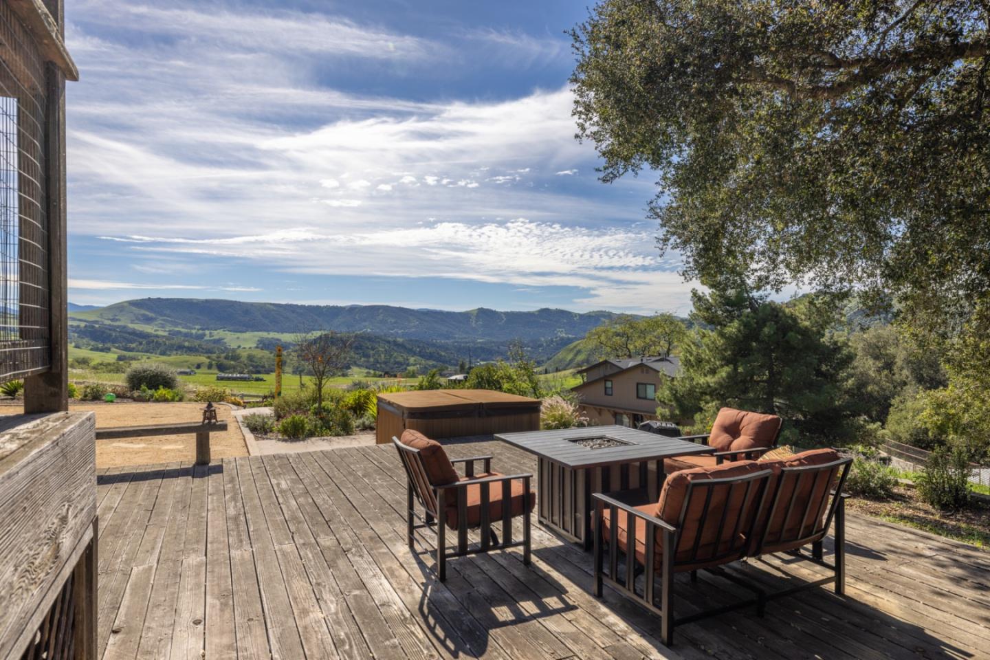 Detail Gallery Image 51 of 69 For 26470 Tierra Vista Ln, Salinas,  CA 93908 - 4 Beds | 4 Baths