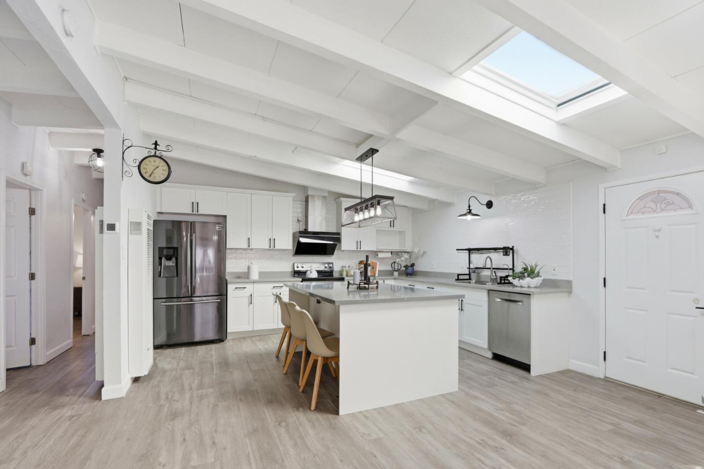 Detail Gallery Image 12 of 51 For 1647 Jupiter Dr, Milpitas,  CA 95035 - 3 Beds | 2 Baths