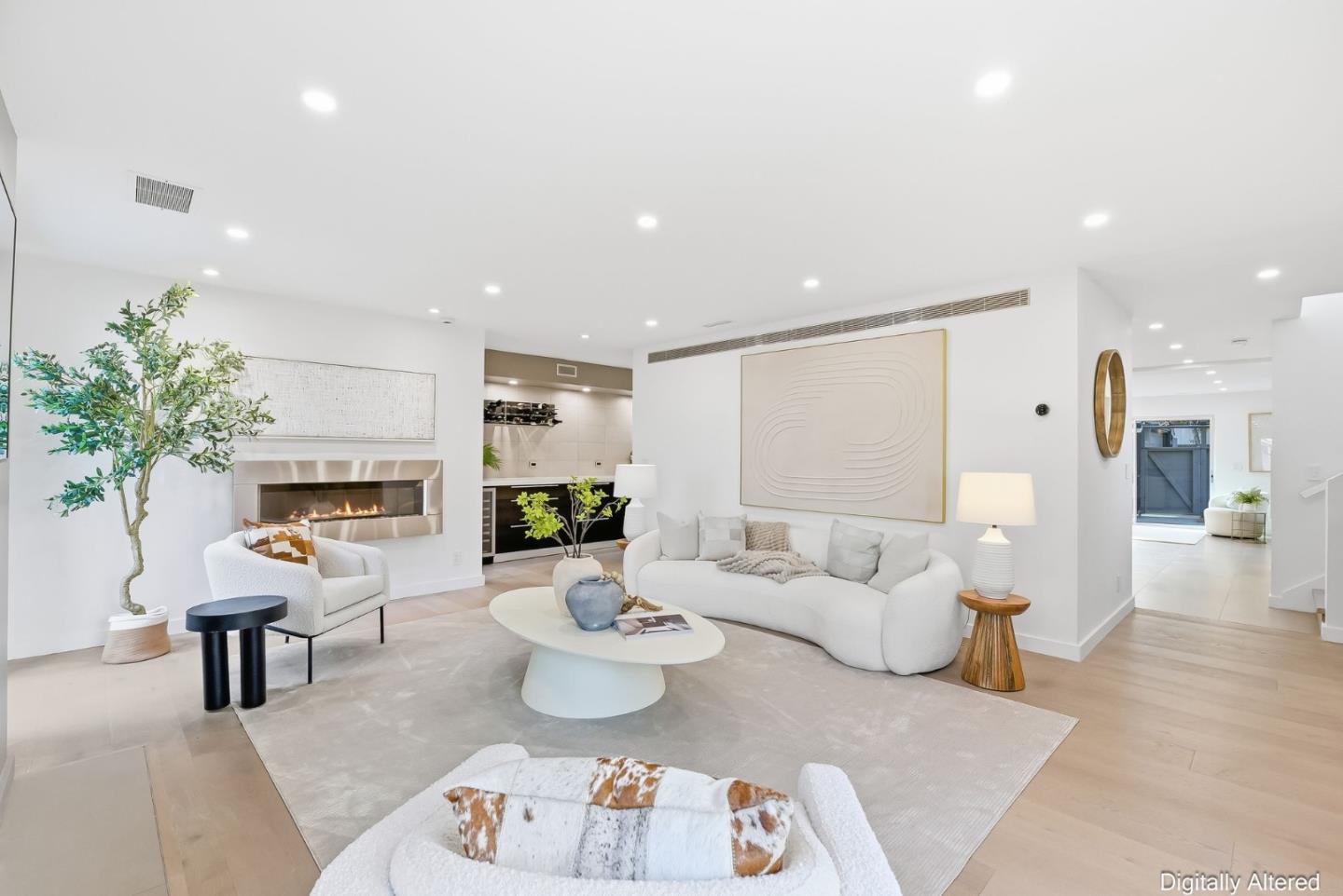 Detail Gallery Image 11 of 63 For 129 Lowell Ave, Palo Alto,  CA 94301 - 4 Beds | 2/1 Baths