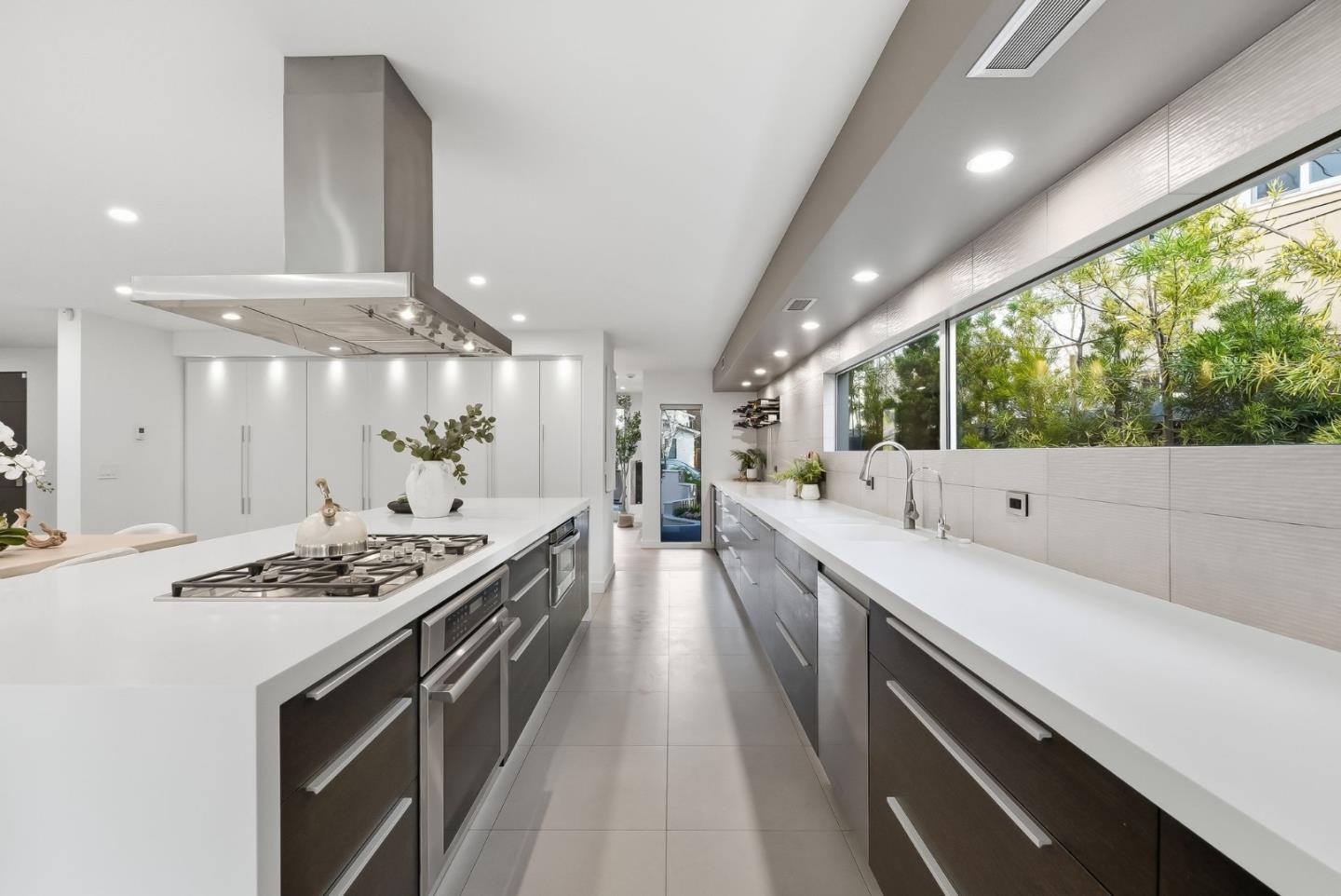 Detail Gallery Image 17 of 63 For 129 Lowell Ave, Palo Alto,  CA 94301 - 4 Beds | 2/1 Baths