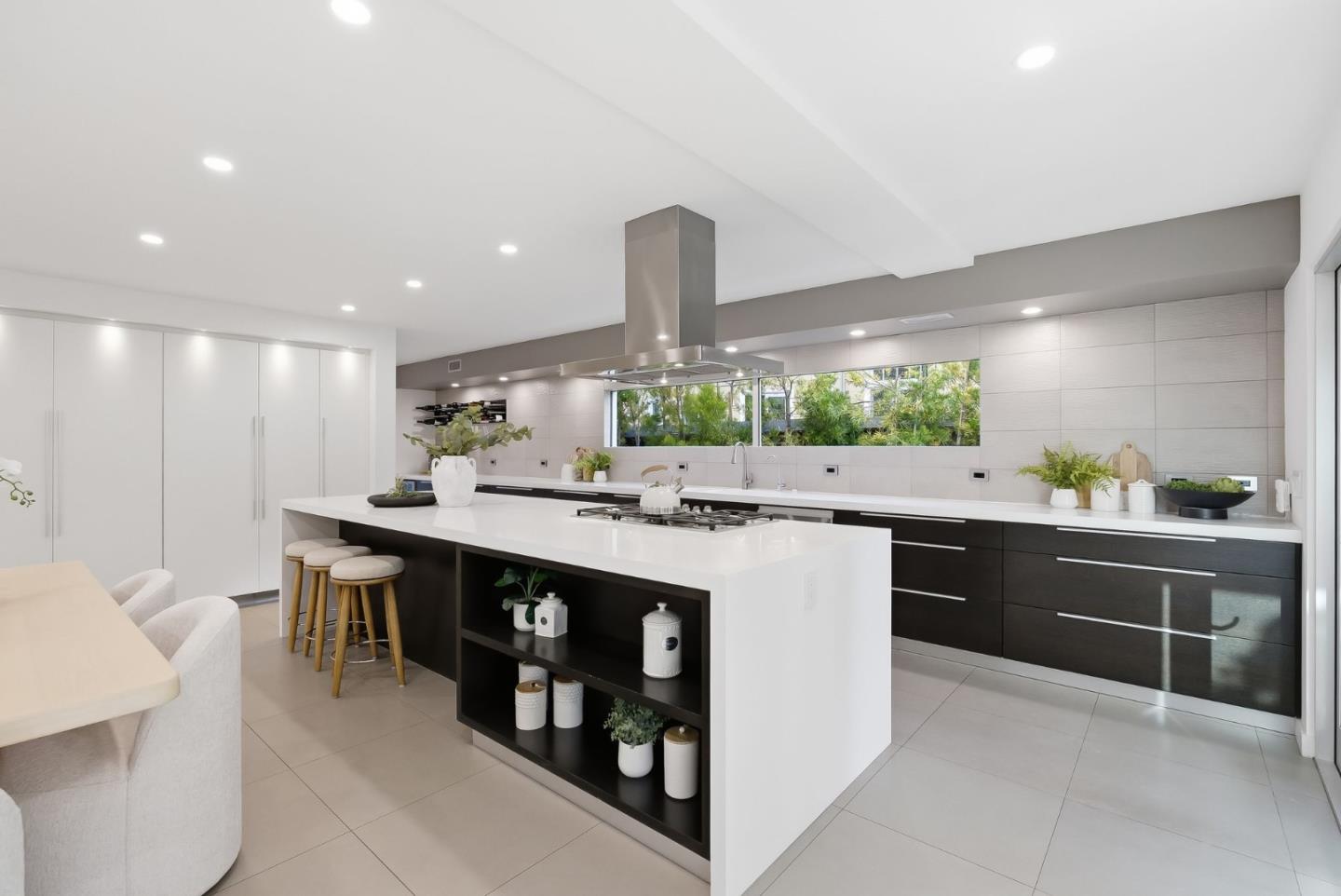 Detail Gallery Image 18 of 63 For 129 Lowell Ave, Palo Alto,  CA 94301 - 4 Beds | 2/1 Baths