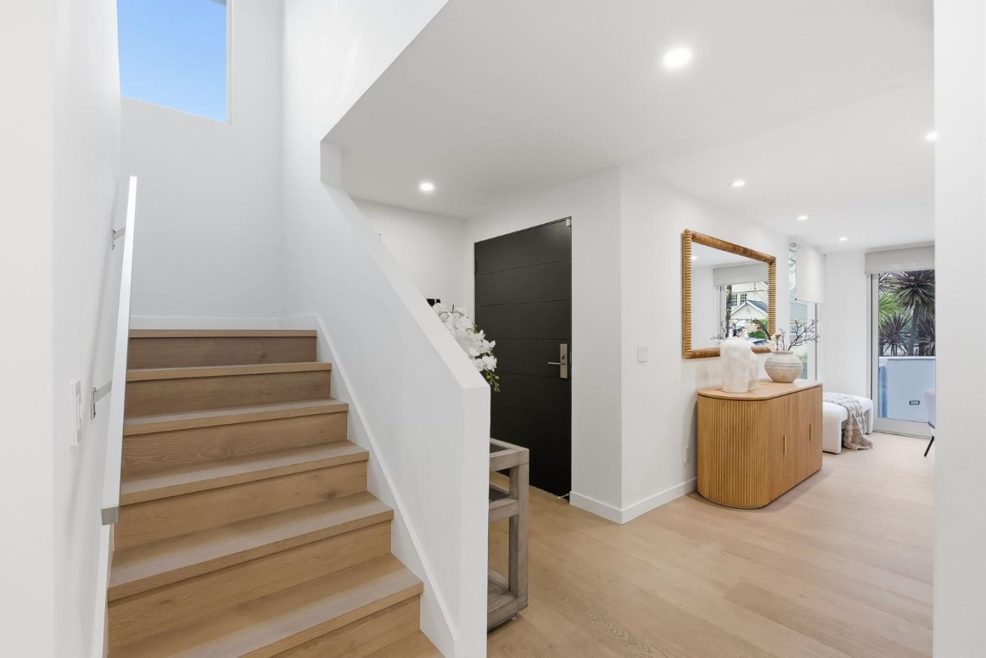 Detail Gallery Image 24 of 63 For 129 Lowell Ave, Palo Alto,  CA 94301 - 4 Beds | 2/1 Baths