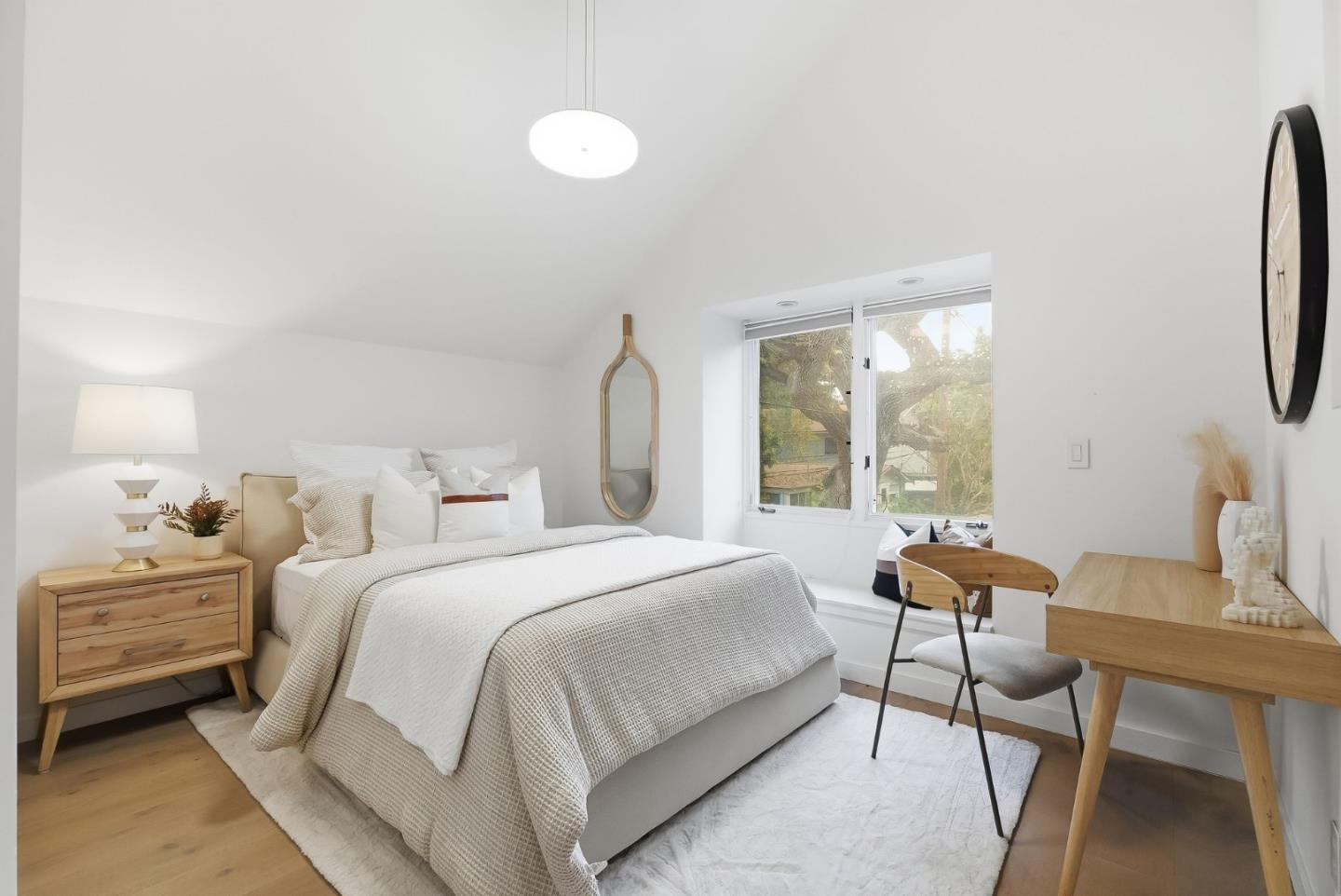 Detail Gallery Image 30 of 63 For 129 Lowell Ave, Palo Alto,  CA 94301 - 4 Beds | 2/1 Baths