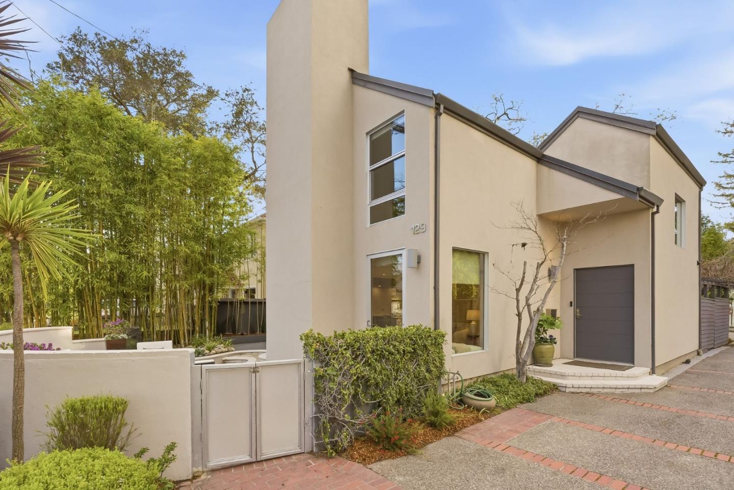 Detail Gallery Image 56 of 63 For 129 Lowell Ave, Palo Alto,  CA 94301 - 4 Beds | 2/1 Baths