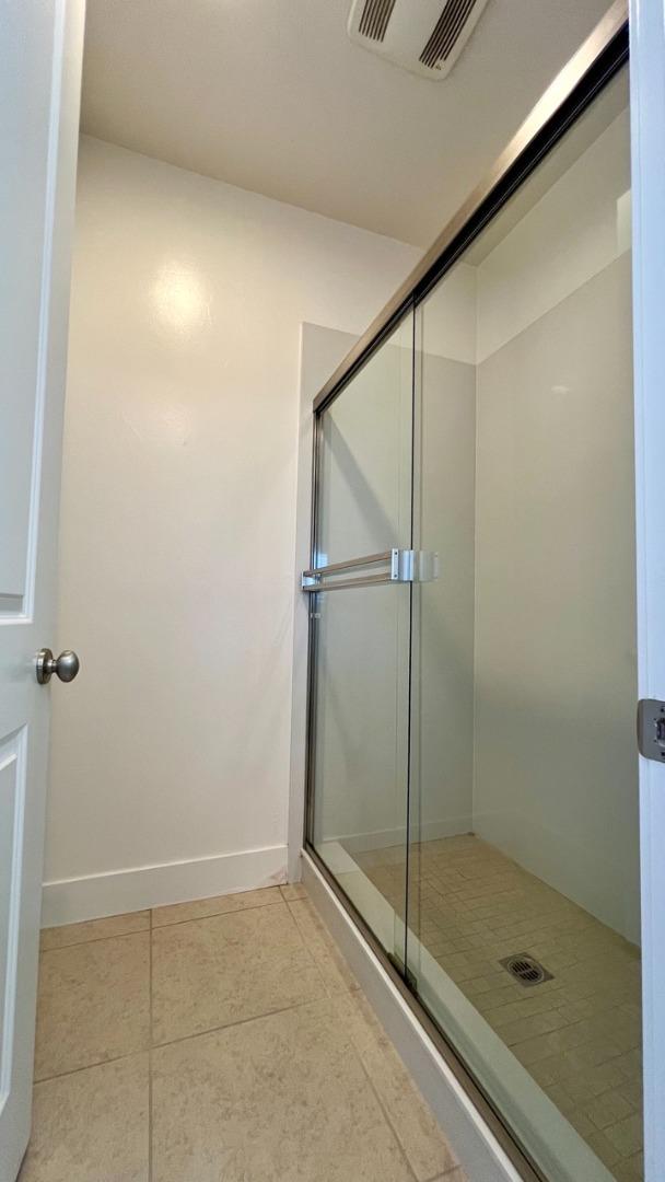 Detail Gallery Image 19 of 24 For 3517 Alma Village Cir, Palo Alto,  CA 94306 - 4 Beds | 4/1 Baths