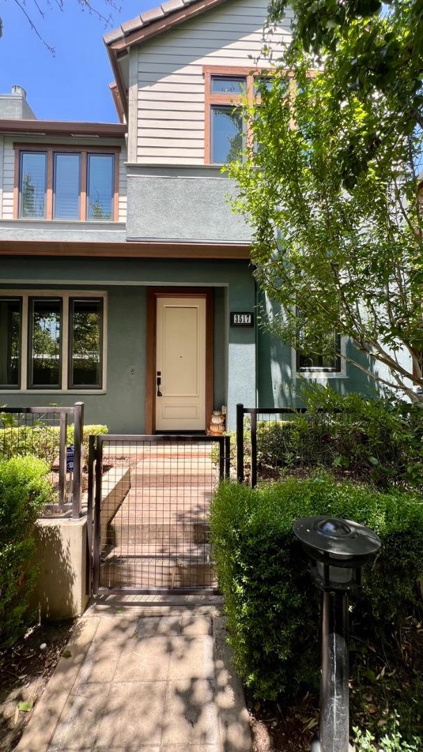 Detail Gallery Image 23 of 24 For 3517 Alma Village Cir, Palo Alto,  CA 94306 - 4 Beds | 4/1 Baths