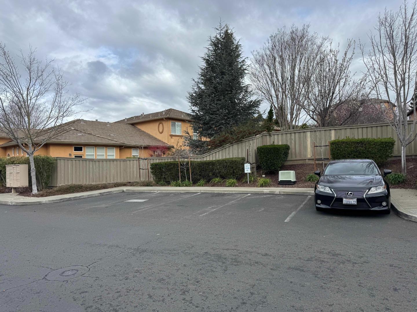 Detail Gallery Image 25 of 27 For 7817 Caracena Ct, Vallejo,  CA 94591 - 3 Beds | 2 Baths