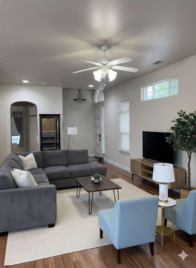 Detail Gallery Image 8 of 27 For 7817 Caracena Ct, Vallejo,  CA 94591 - 3 Beds | 2 Baths