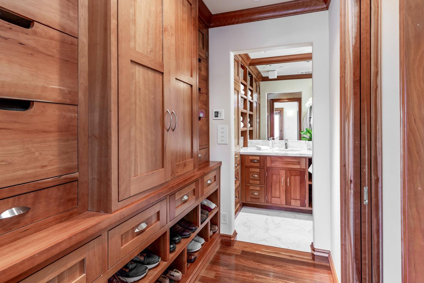 Detail Gallery Image 24 of 59 For 1 Redberry Rdg, Portola Valley,  CA 94028 - 5 Beds | 6/2 Baths