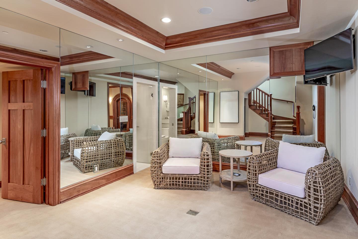 Detail Gallery Image 32 of 59 For 1 Redberry Rdg, Portola Valley,  CA 94028 - 5 Beds | 6/2 Baths