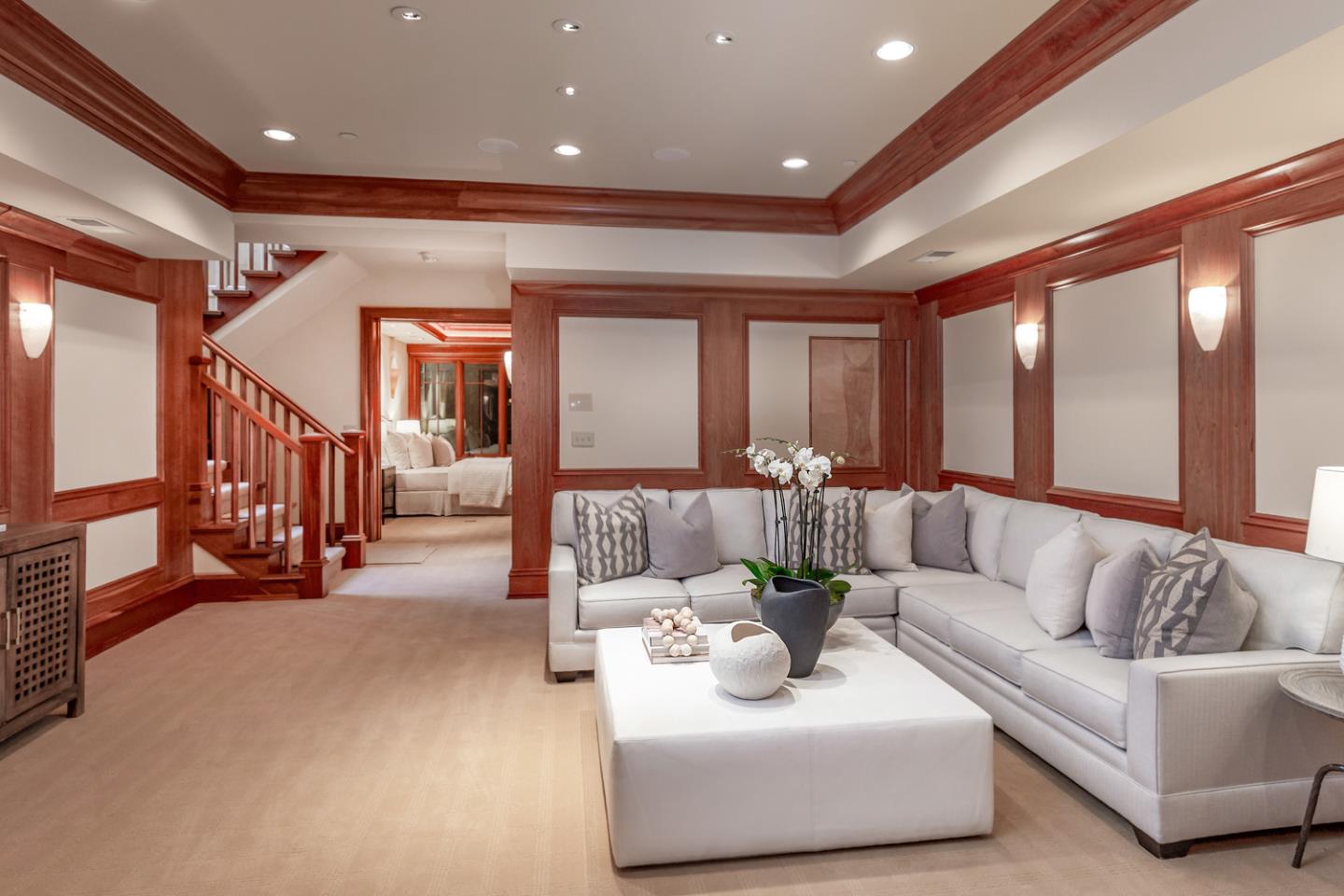 Detail Gallery Image 36 of 59 For 1 Redberry Rdg, Portola Valley,  CA 94028 - 5 Beds | 6/2 Baths