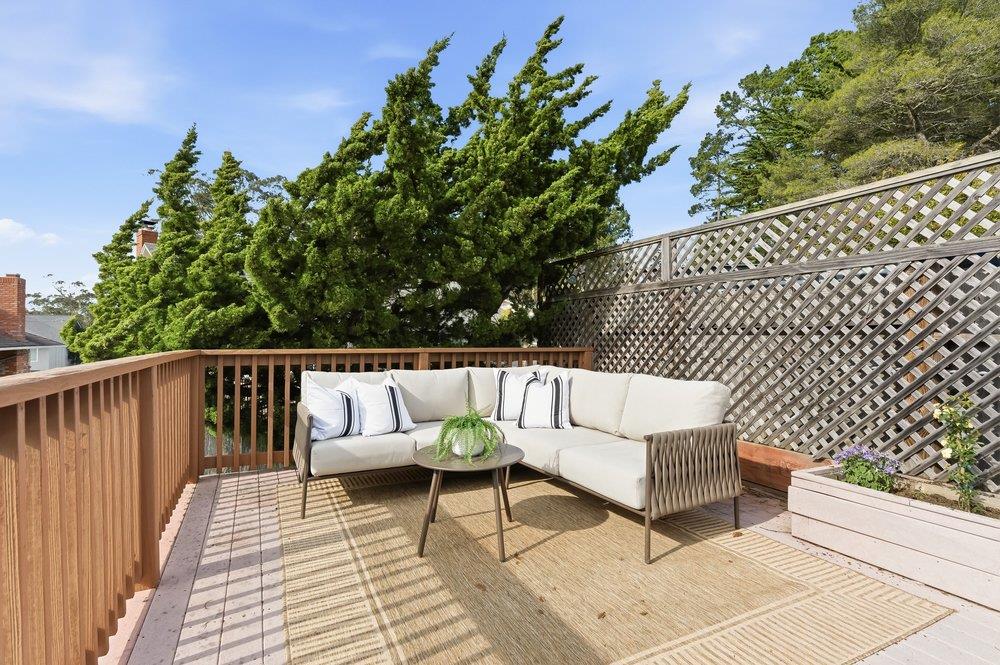 Detail Gallery Image 28 of 42 For 1179 Park Pacifica Ave, Pacifica,  CA 94044 - 5 Beds | 3 Baths